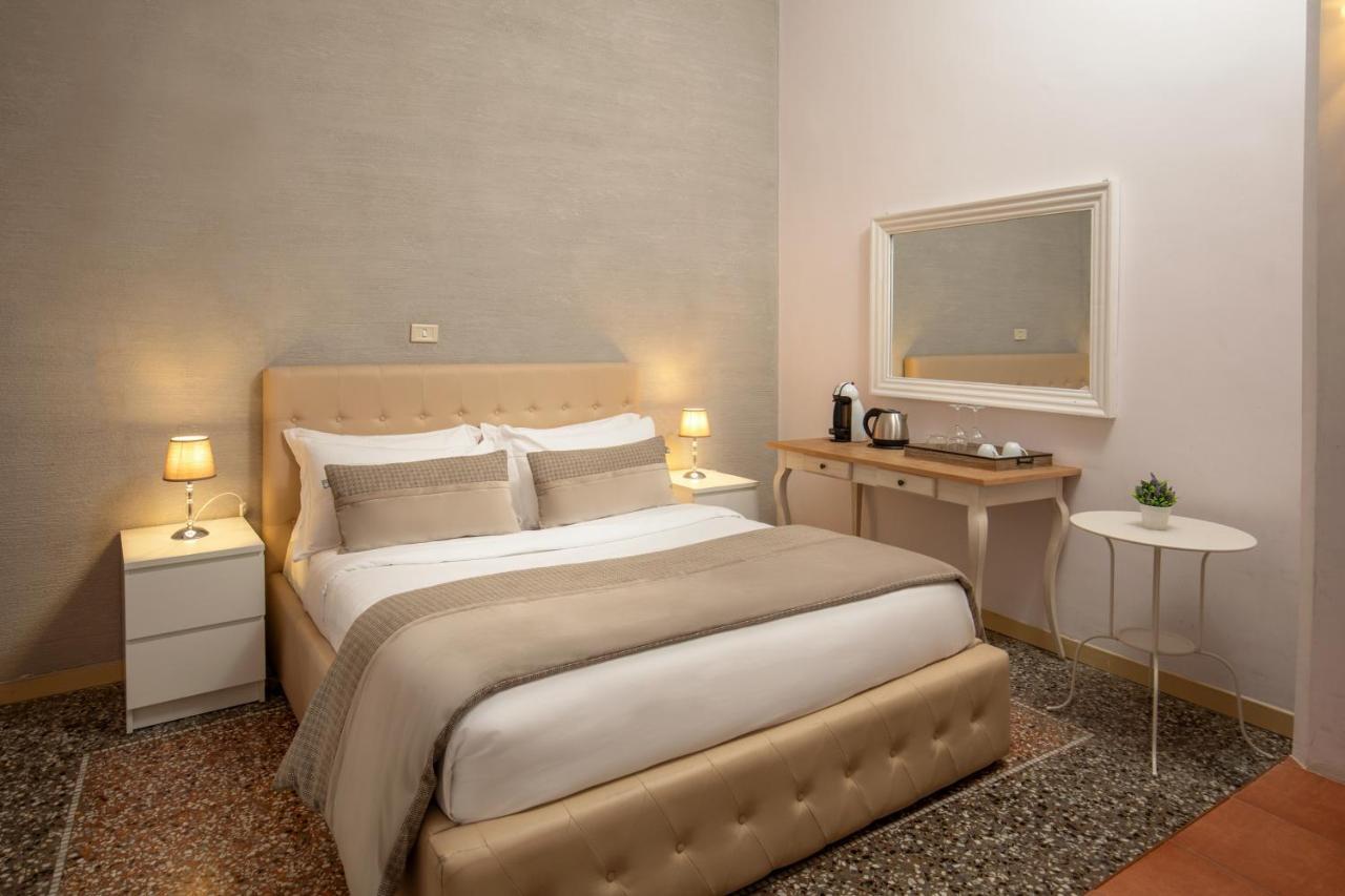 Baldassini Suites Рим Екстериор снимка