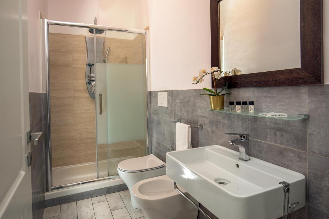 Baldassini Suites Рим Екстериор снимка