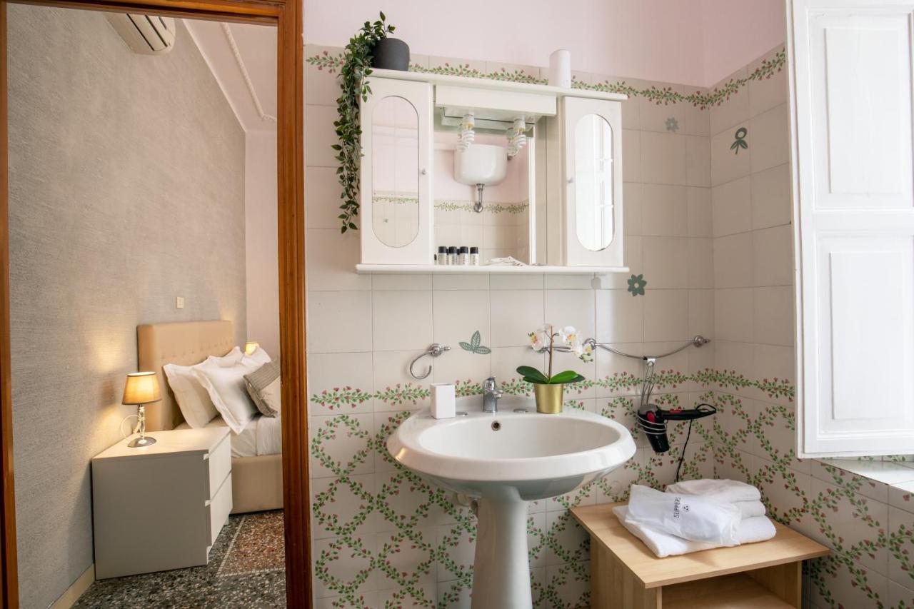 Baldassini Suites Рим Екстериор снимка