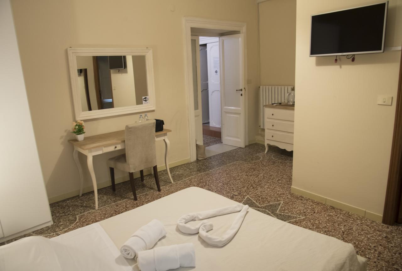 Baldassini Suites Рим Екстериор снимка