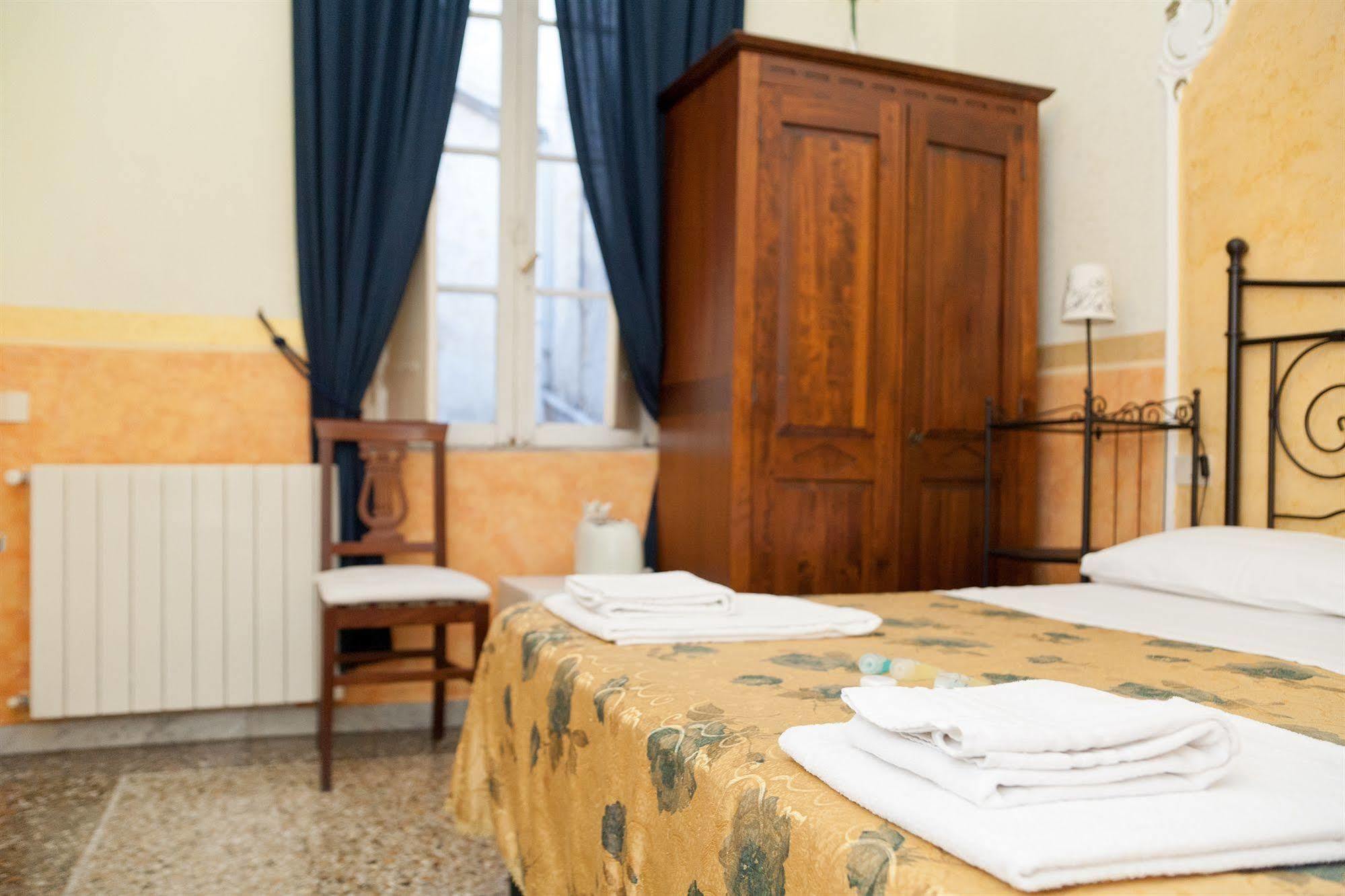 Baldassini Suites Рим Екстериор снимка