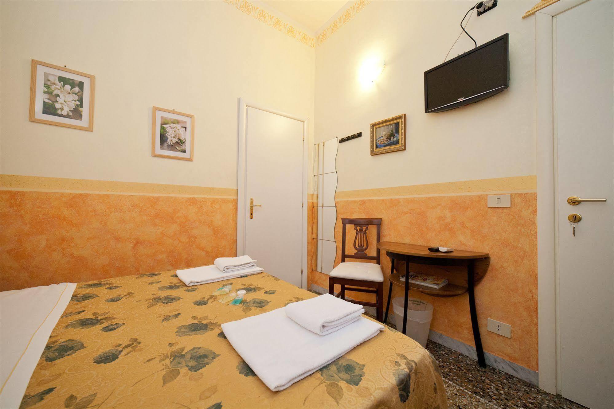 Baldassini Suites Рим Екстериор снимка