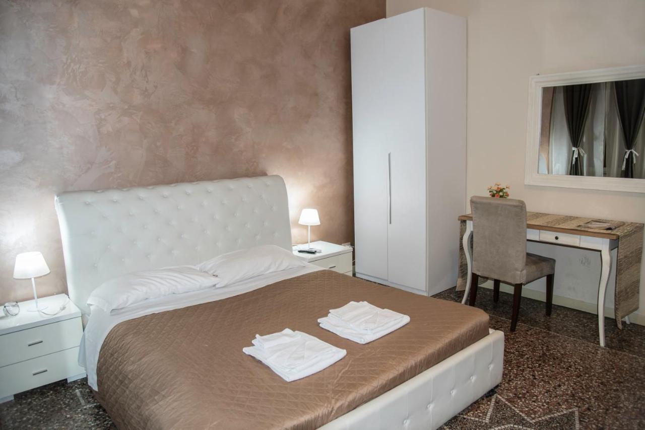Baldassini Suites Рим Екстериор снимка