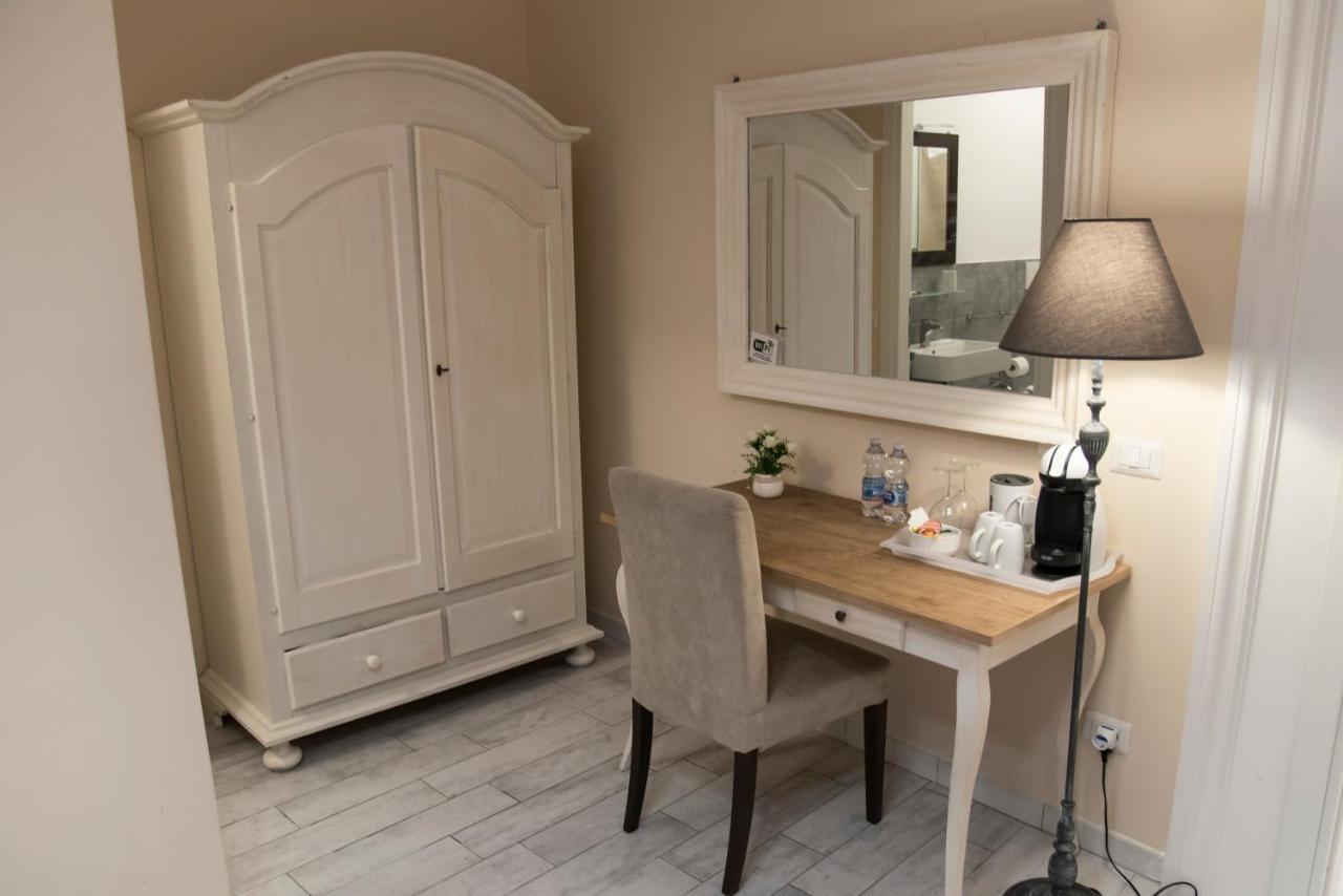 Baldassini Suites Рим Екстериор снимка